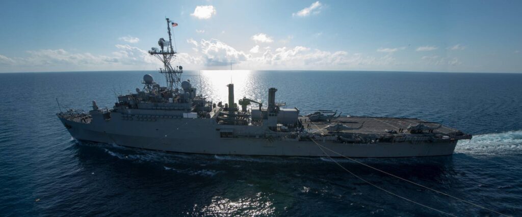 Okret transportowy US Navy USS Denver (LHD 9). / Zdjęcie: US Navy