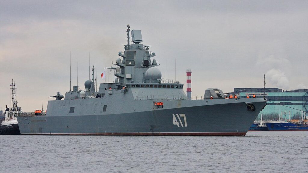 Rosyjska fregata nowej generacji Admiral_Gorszkow. / Zdjęcie: Wikipedia (CC BY-SA 3.0) | Reflex_yu