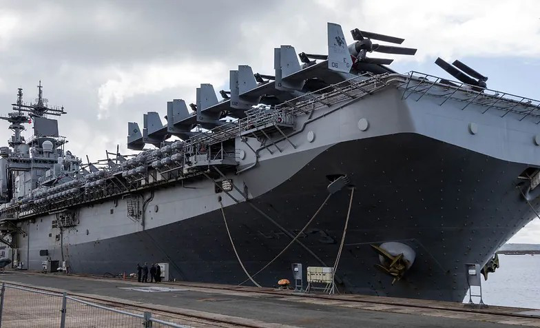 Okręt desantowo-transportowy USS Kearsarge. / Zdjęcie: US Navy