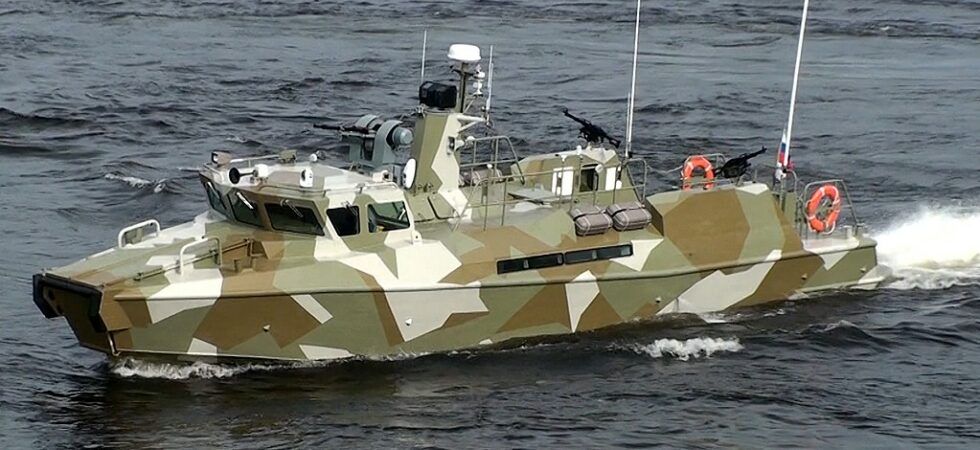 Rosyjskie łodzie patrolowe Raptor. / Zdjęcie: pellaship.ru