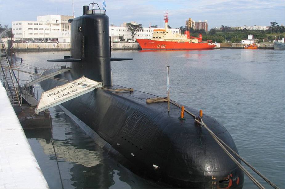 Argentyński okręt podwodny typu TR-1700 (S-41) ARA Santa Cruz. / Zdjęcie: Wikimedia
