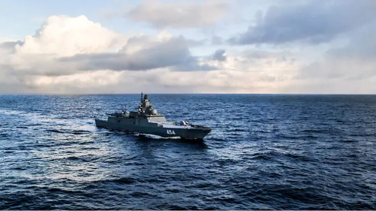 Cypr odmówił zgody na zacumowanie pięciu rosyjskich okrętów wojennych. / Zdjęcie: Pixabay, Russian Defence Ministry