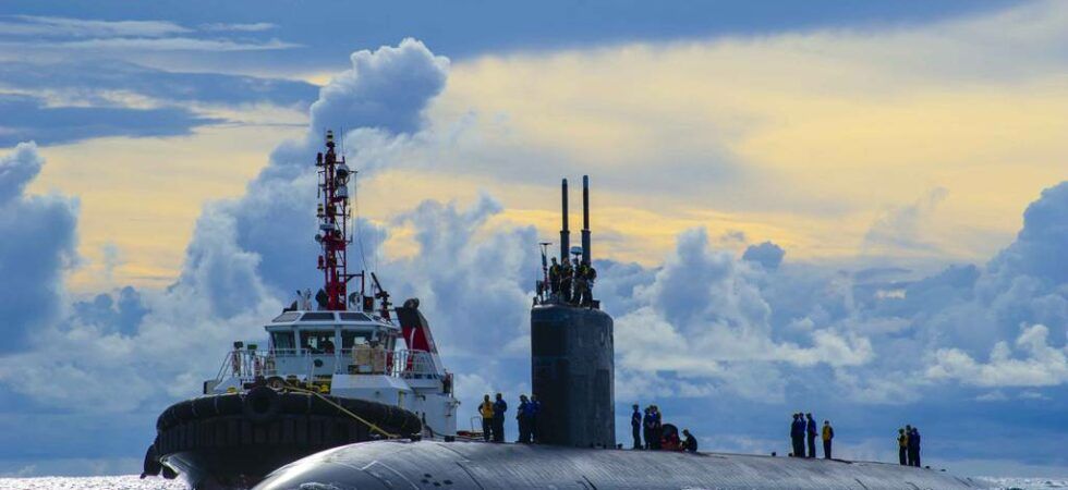 Okręt podwodny Hampton niedalego wyspy Saipan na Marianach Północnych - 21 października 2021 r. / Zdjęcie: Marynarka Wojenna USA