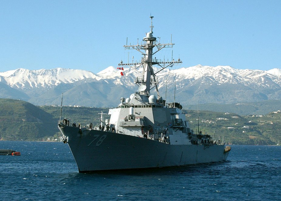 Niszczyciel rakietowy US Navy typu Arleigh Burke DDG 78 USS Porter. / Źródło: Wikipedia