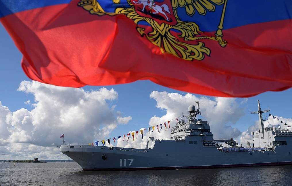 Obchody święta Marynarki Wojennej Rosji (lipiec 2020). / Zdjęcie: Alexei Druzhinin / Biuro prasowe i informacyjne prezydenta Rosji / TASS