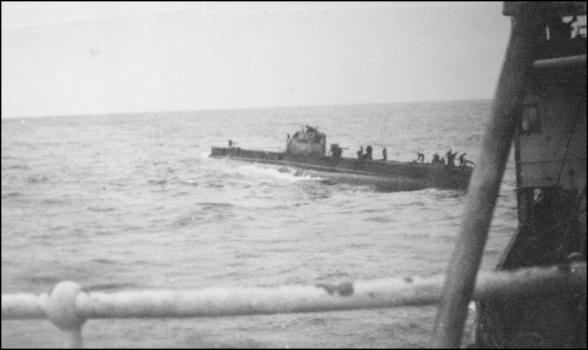 Okręt podwodny Le Glorieux. Zdjęcie wykonane w 1942 r.