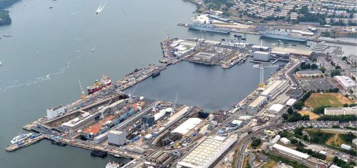Infrastruktura Devonport Royal Dockyard firmy Babcock International. / Zdjęcie: Brytyjskie Ministerstwo Obrony